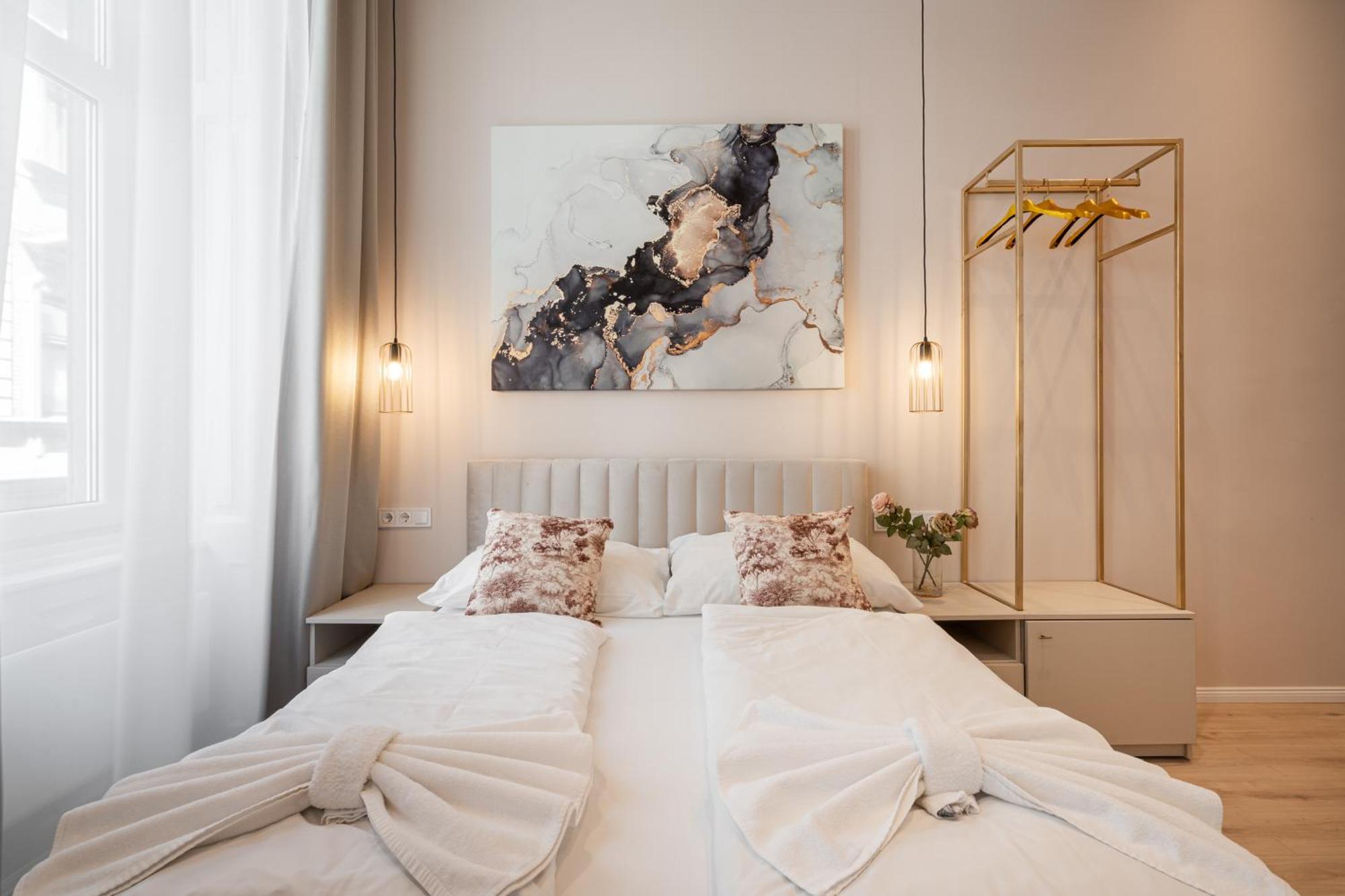 W30 - Wesselenyi Charming Apartment - Best Location By Bqa Budapest Kültér fotó