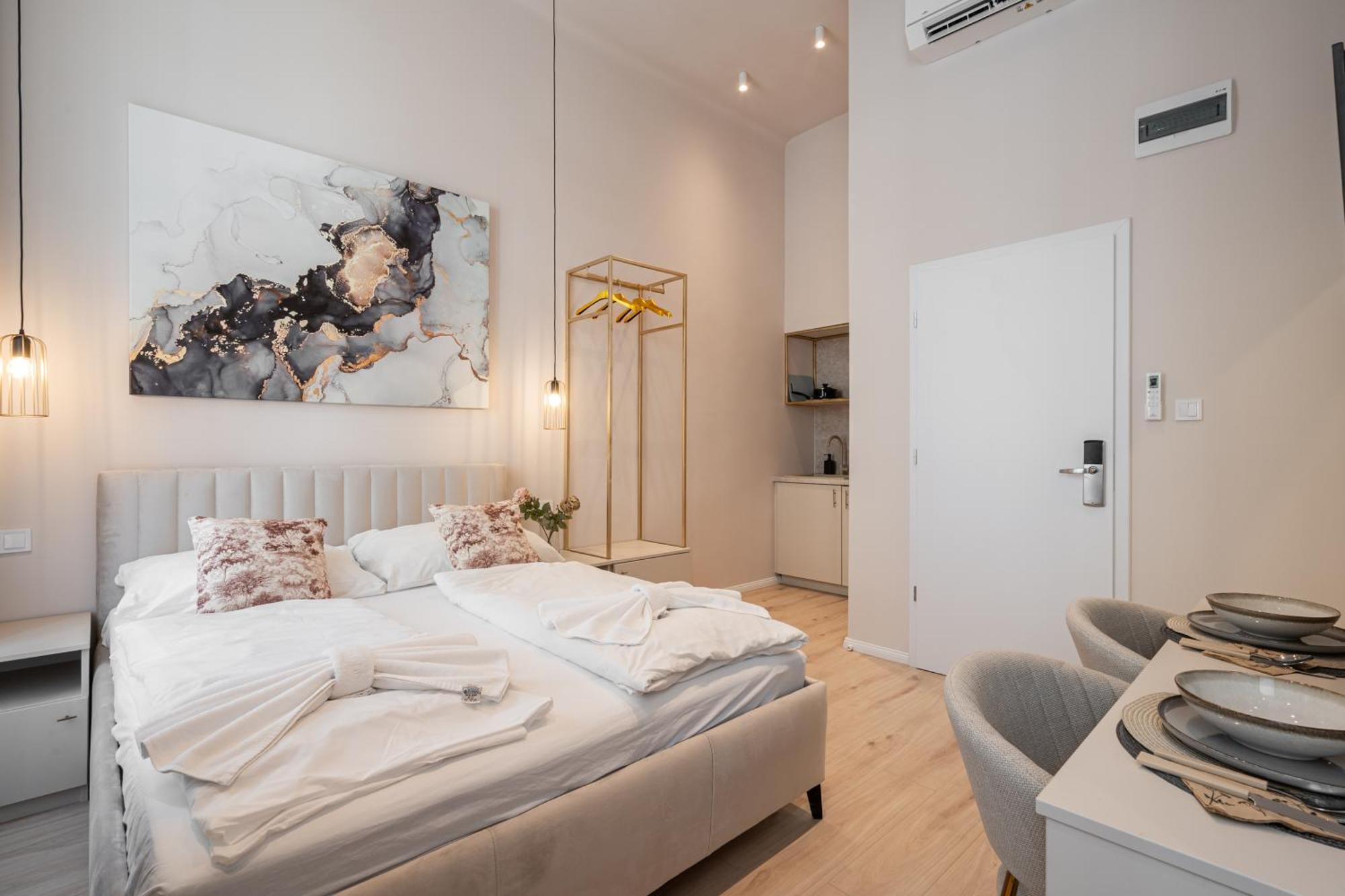 W30 - Wesselenyi Charming Apartment - Best Location By Bqa Budapest Kültér fotó