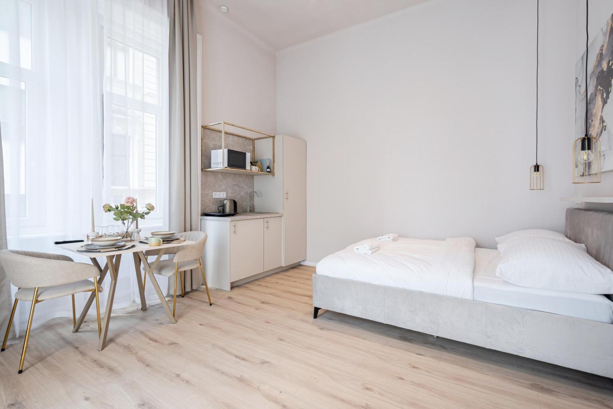 W30 - Wesselenyi Charming Apartment - Best Location By Bqa Budapest Kültér fotó