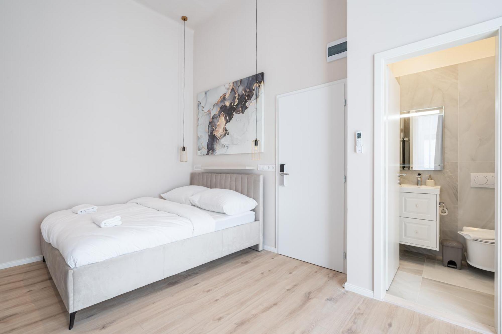 W30 - Wesselenyi Charming Apartment - Best Location By Bqa Budapest Kültér fotó